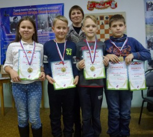Городские финальные соревновании по русским шашкам «Чудо-шашки» среди команд общеобразовательных учреждений