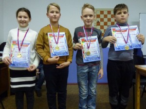 Городские финальные соревнования по русским шашкам «Чудо-шашки» среди команд общеобразовательных учреждений