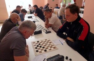 Открытый чемпионат города Брянска среди мужчин и женщин по русским шашкам.